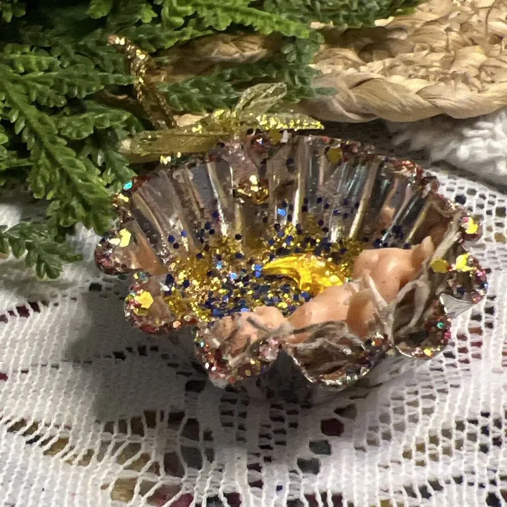 Vintage Round Tart Tin w/ Baby Jesus Diorama Mid Century Style Glitter Ornament